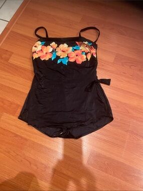 Hollywood Swim Black Floral Trim One-Piece Swimsuit